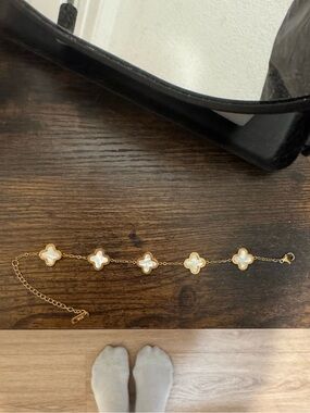 Gold-Plated Bracelet with White Clover Charms